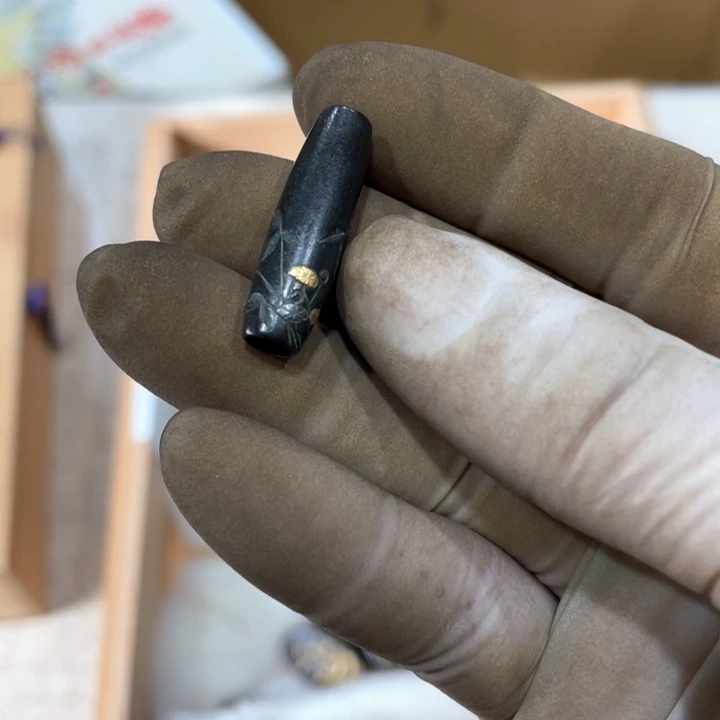 楚新亿阁祝福大家新年快乐