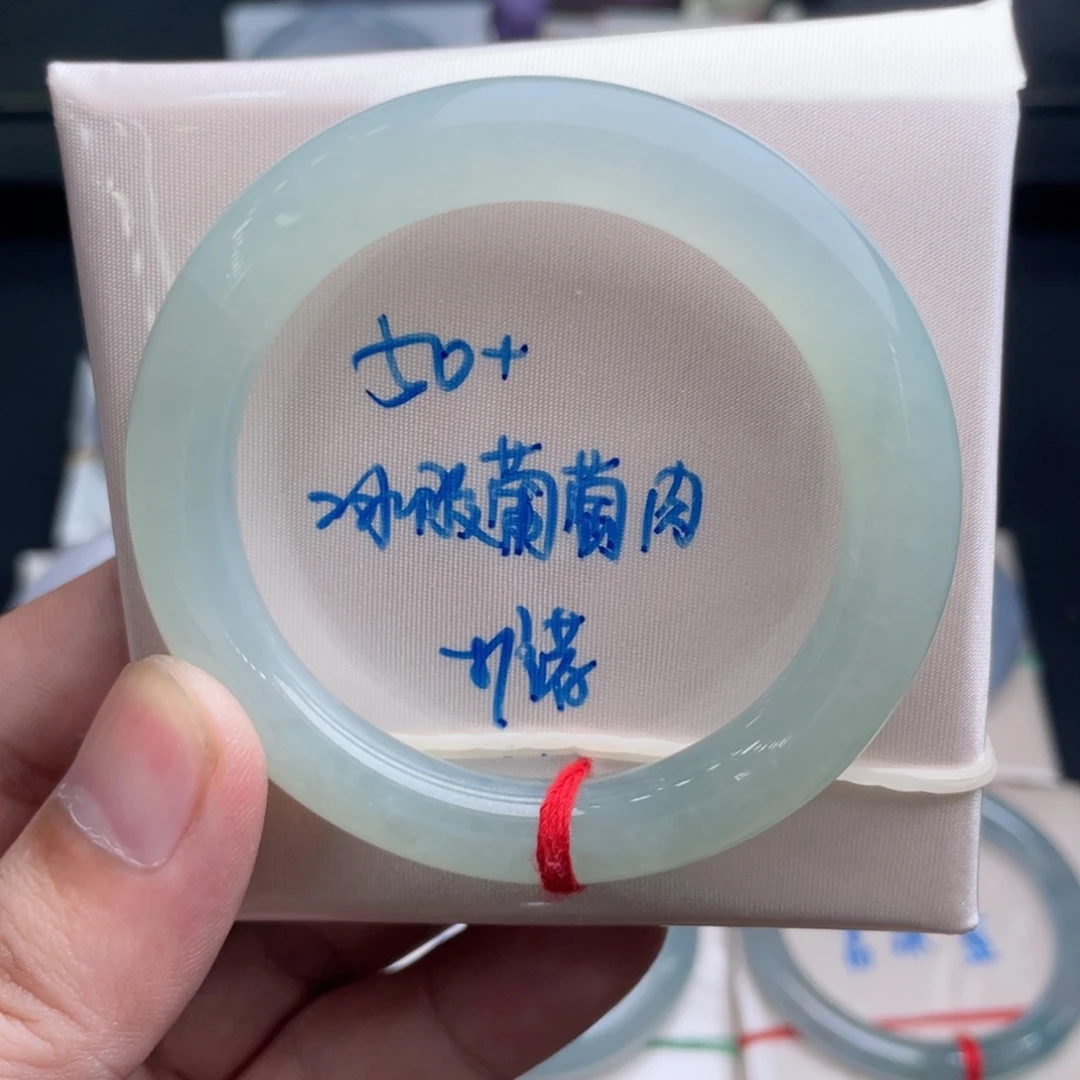 翡翠未镶嵌手镯翡翠手镯