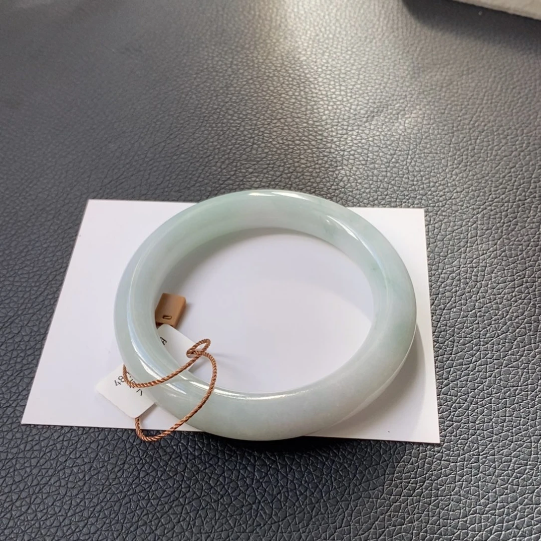 翡翠未镶嵌手镯1号