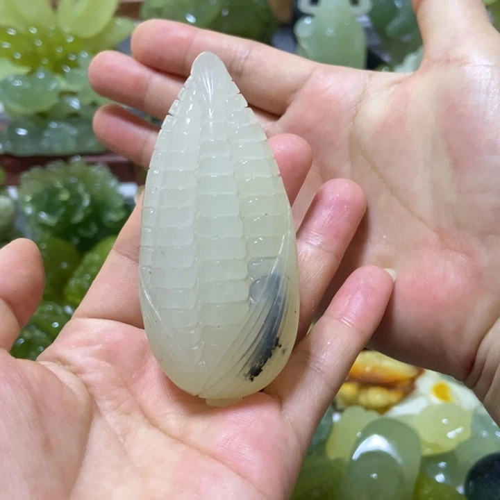 【闪购商品】蛇纹石玉未镶嵌把件