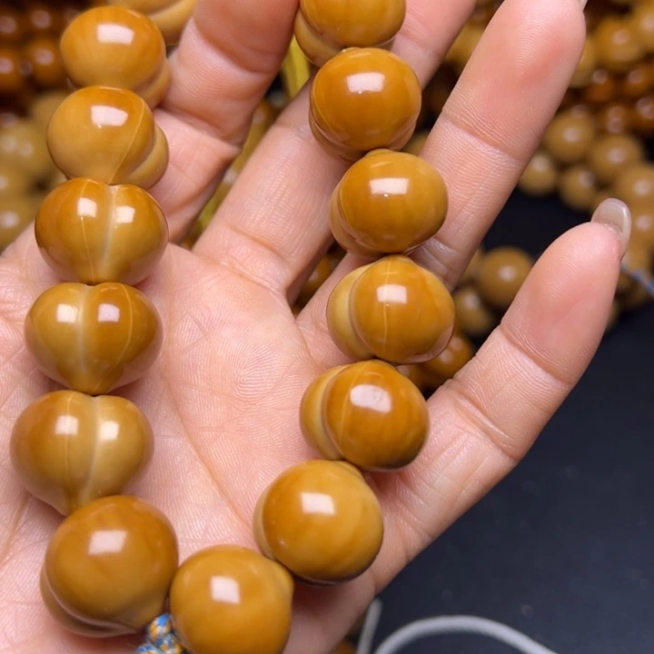 吊坠橄榄核内*肽聚宝盆