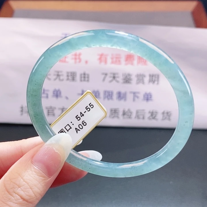 翡翠未镶嵌手镯翡翠手镯252