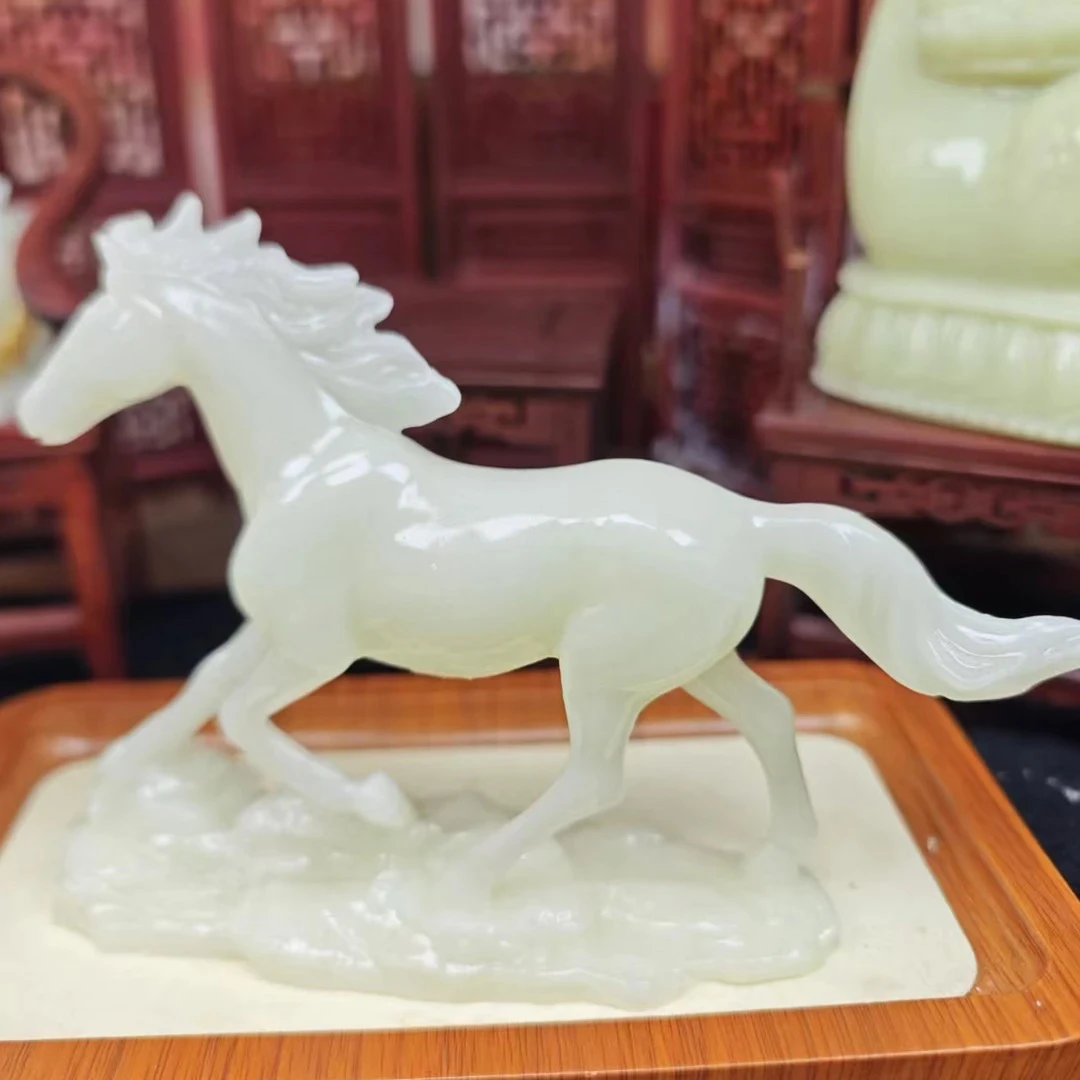 夜光马到成功千里马摆件