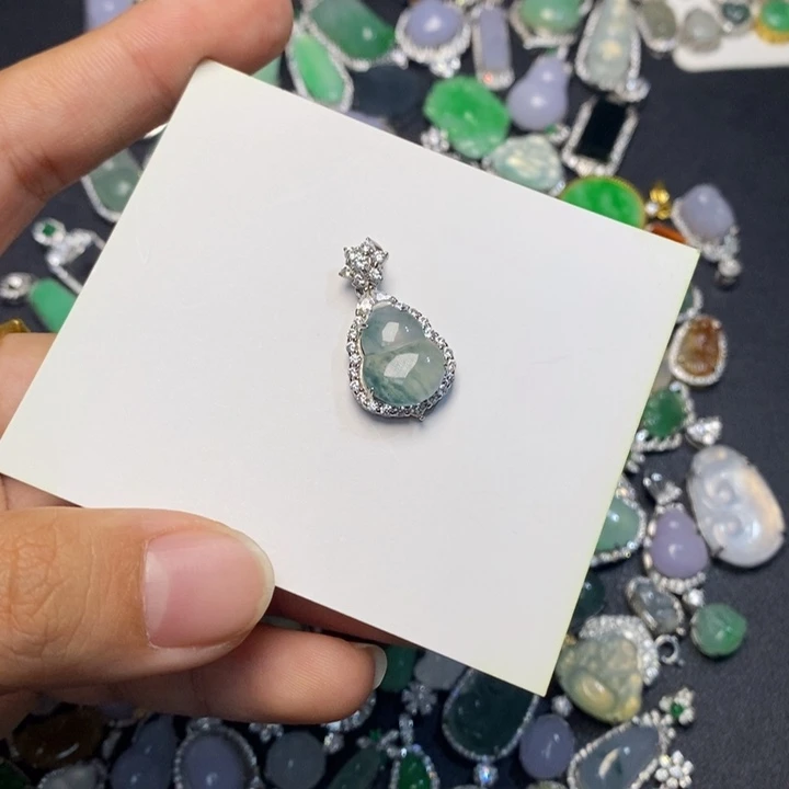 颈饰未镶嵌翡翠翡翠