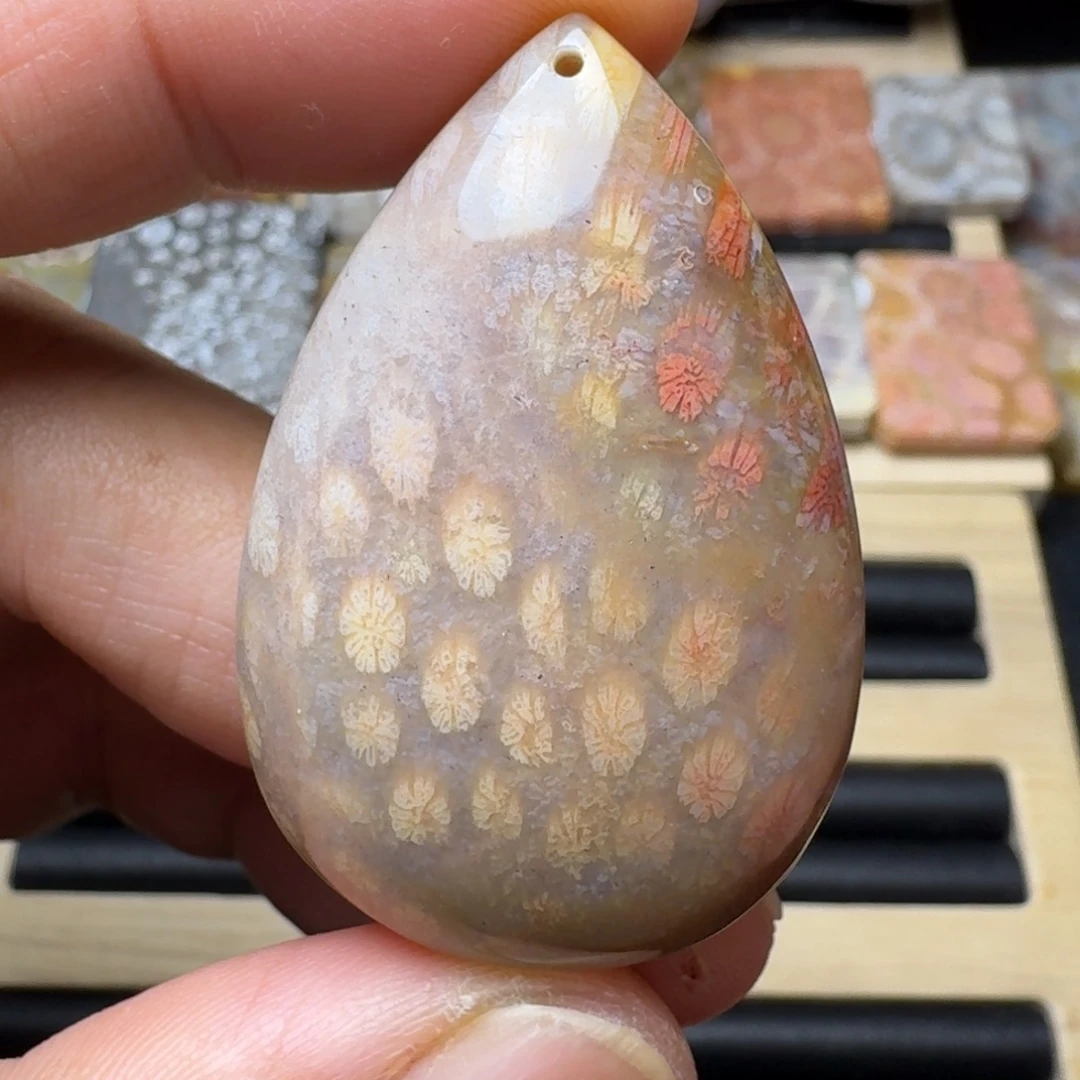 硅化玉未镶嵌纯天然色有机玉石保真色