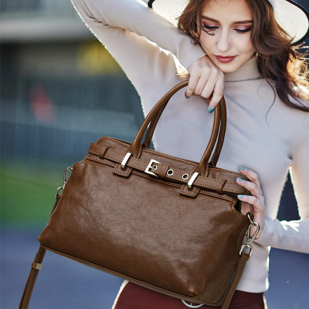 CCAMO包包女款爆款2025新款真皮小包包轻奢小众高级感女士斜挎包