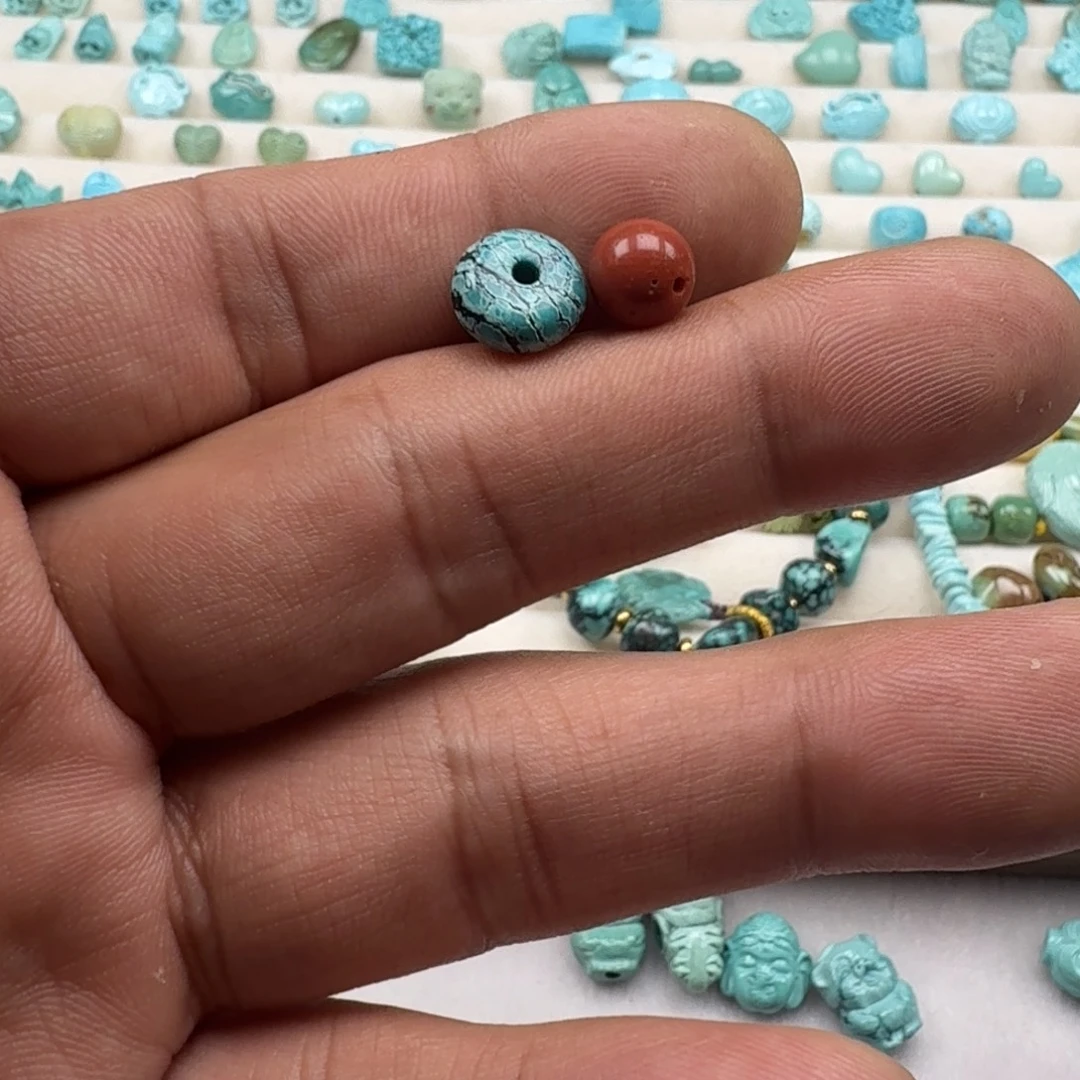 陌***人南红玛瑙未镶嵌珠宝半成品