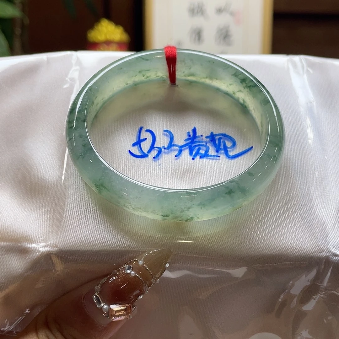 翡翠未镶嵌手镯35号