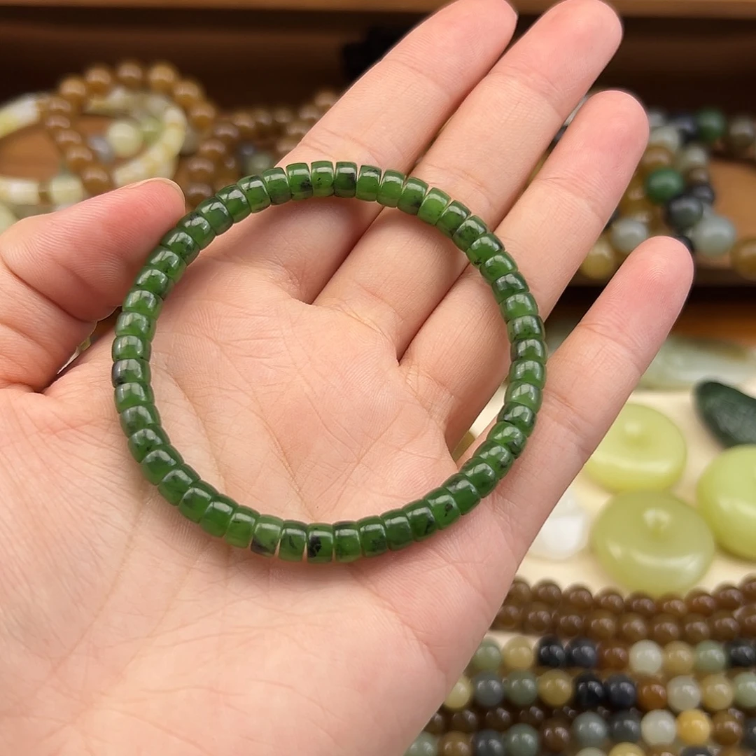 s***白和田玉未镶嵌颈饰