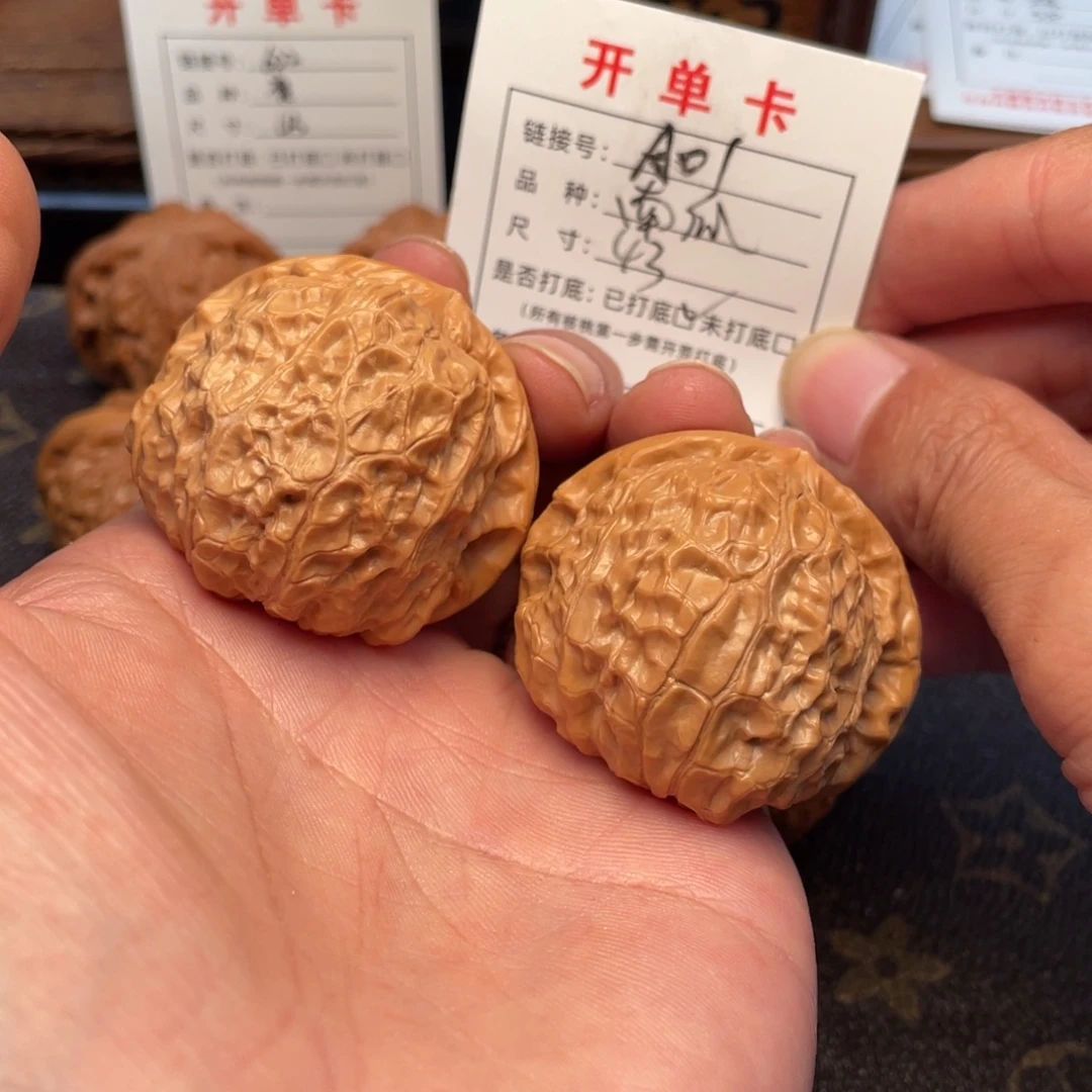 吊坠桃核文玩核桃