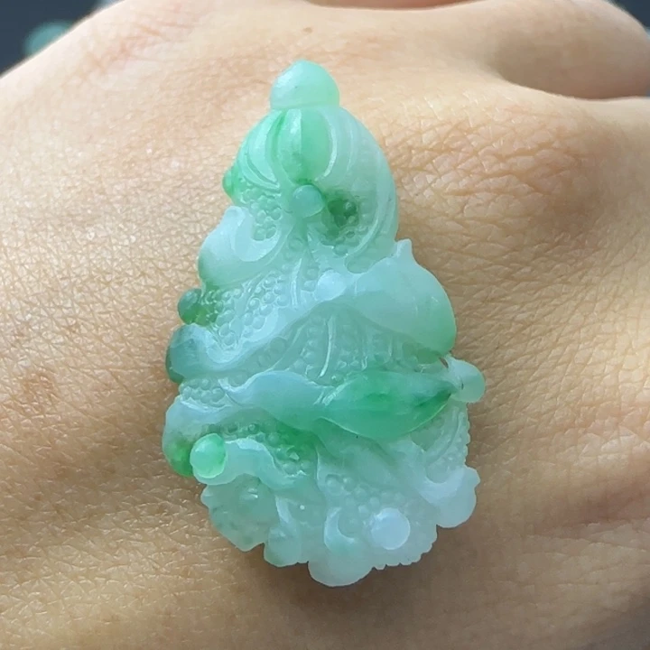 定制翡翠未镶嵌白菜