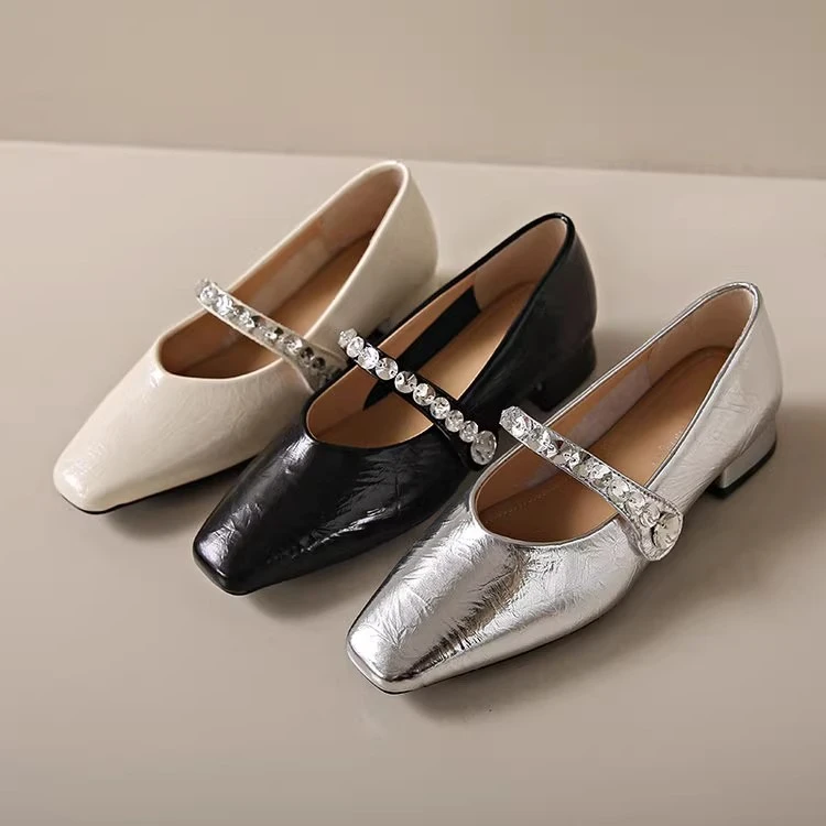 法式玛丽珍鞋女2025春夏季新款复古一字带小香风水钻软底浅口单鞋