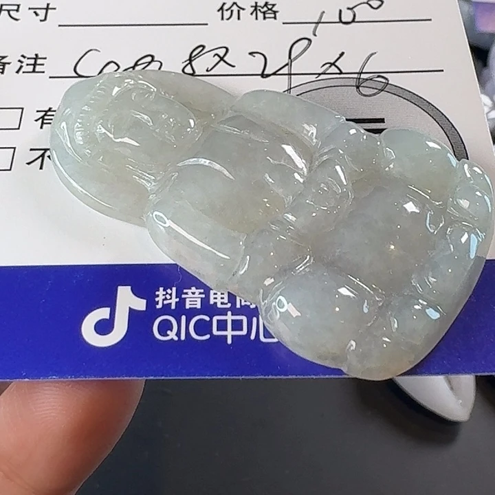 翡翠未镶嵌颈饰颈饰