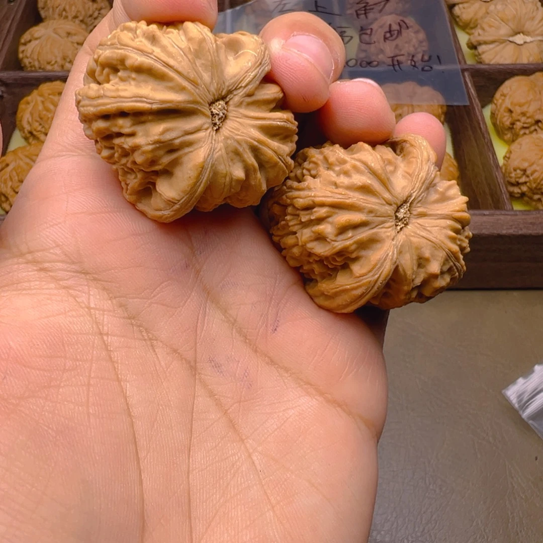 把件文玩核桃球白