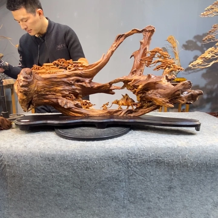 齐***）柏木木雕工艺品摆件