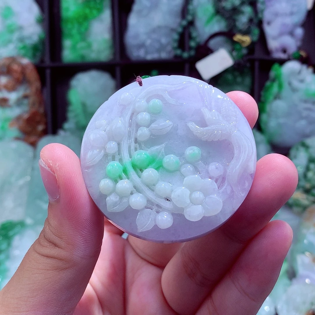翡翠未镶嵌颈饰挂件
