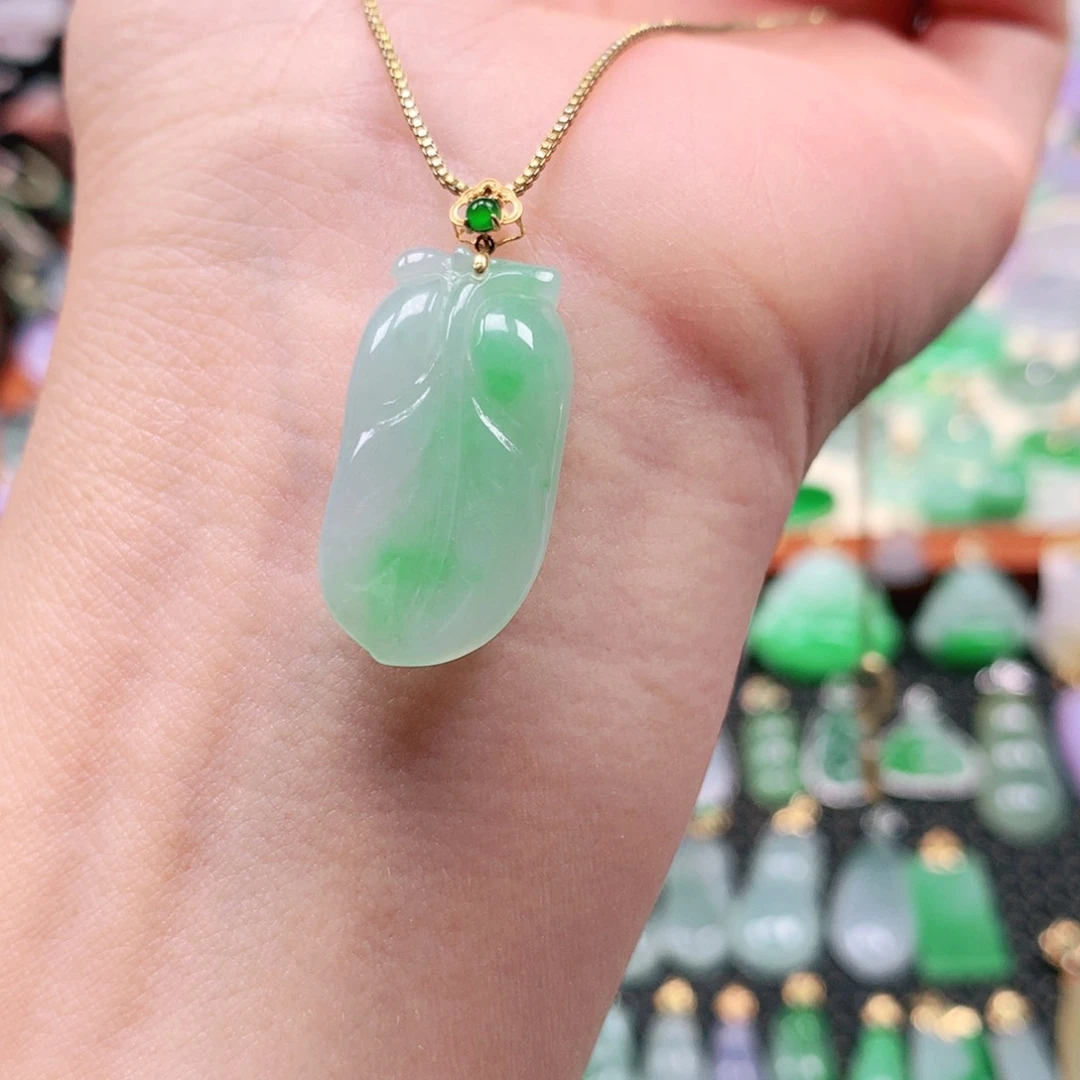 吊坠(不含链)18K金镶嵌翡翠