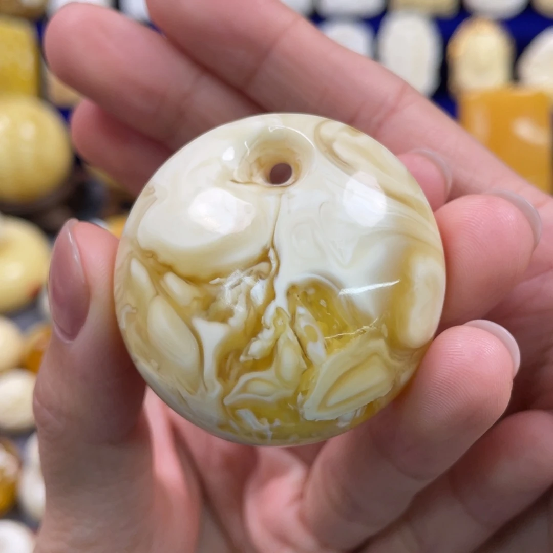 蜜蜡裸石未镶嵌琥珀蜜蜡公主扣