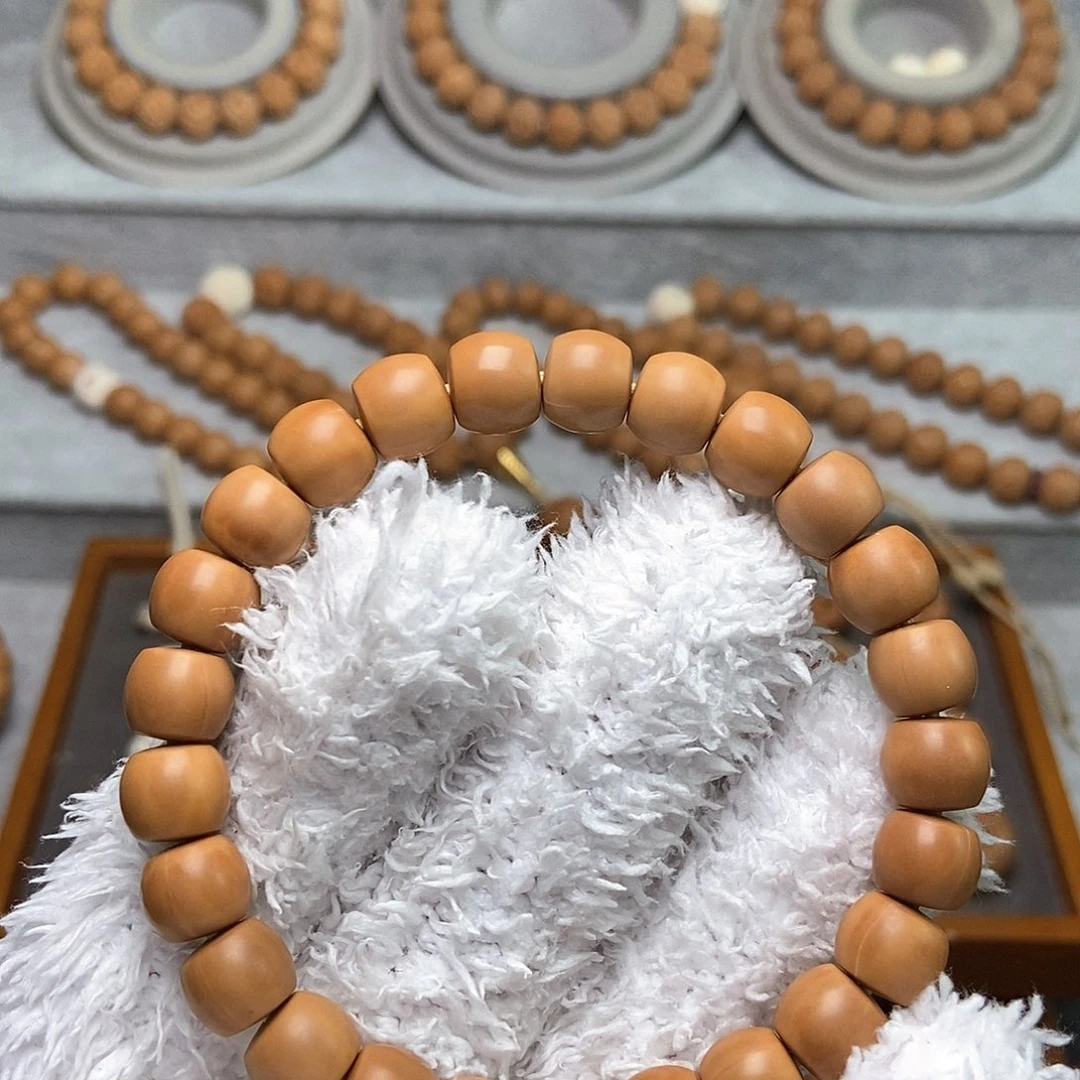 猴头核桃把件?**花直切瑕疵 特价