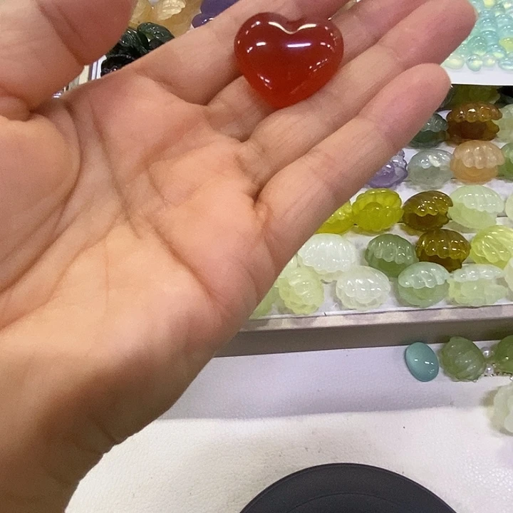 蛇纹石玉合金颈饰