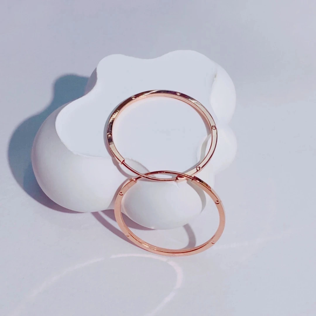 18k金耳饰2.54气质