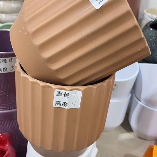 多肉绿植陶瓷花盆9.9包邮，有孔