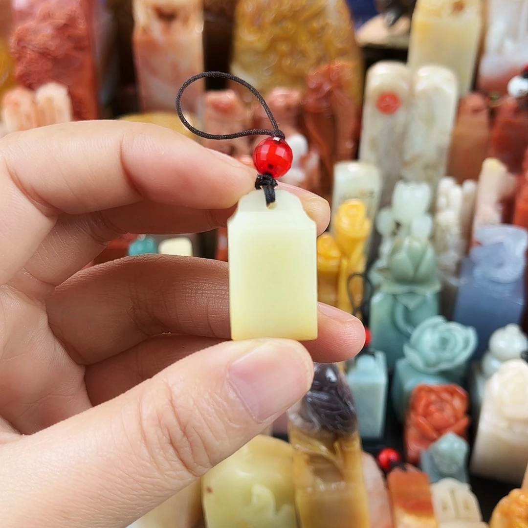 寿山石印石L****?1。  00。