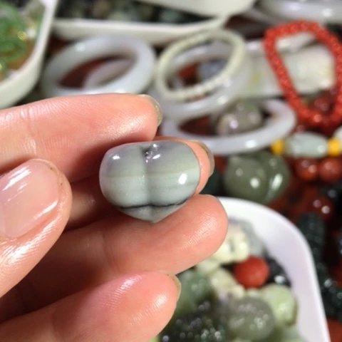 未镶嵌手链和田玉皮桃