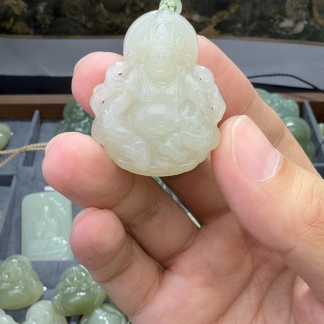 泡***芙和田玉未镶嵌颈饰黄财神特价款