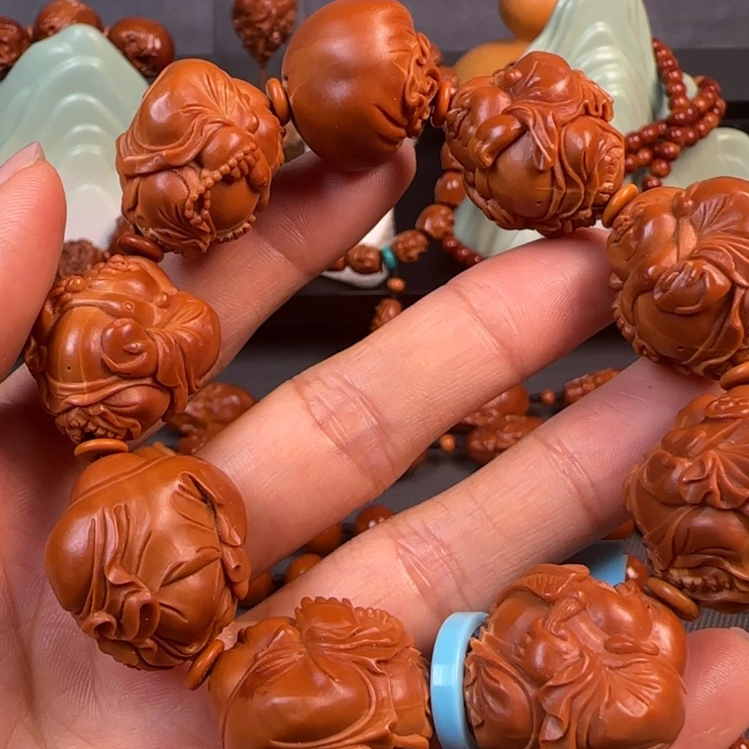 手串橄榄核铁核弥勒