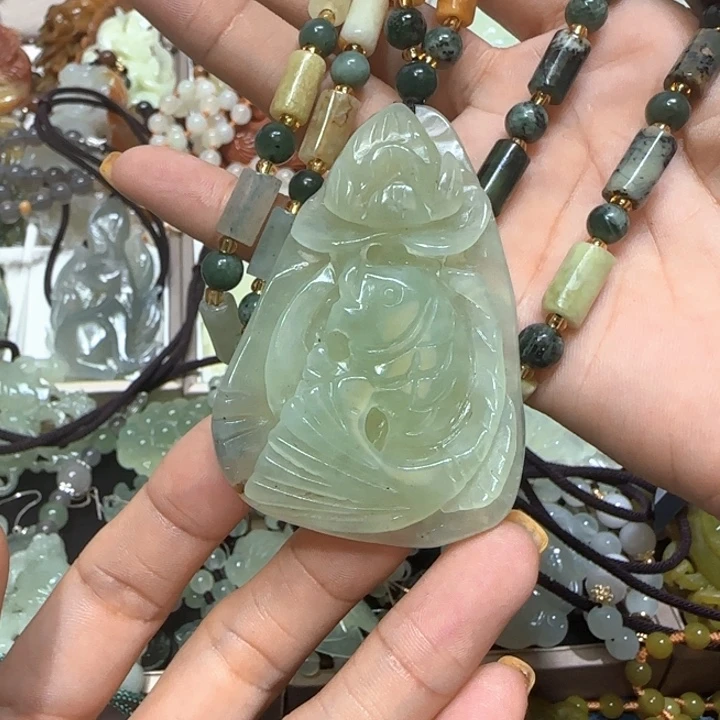 蛇纹石玉未镶嵌吊坠