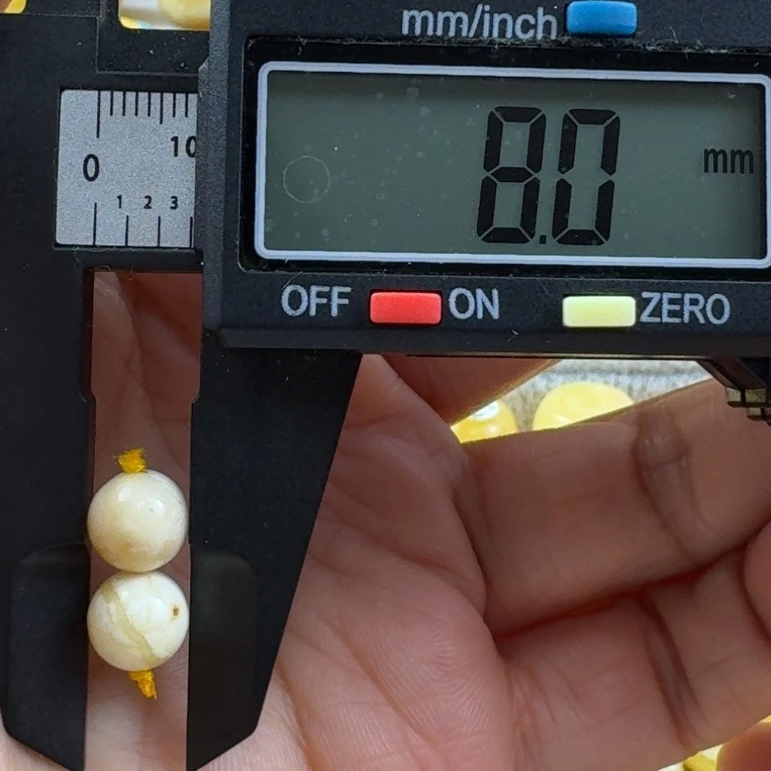 蜜蜡未镶嵌裸石40杂