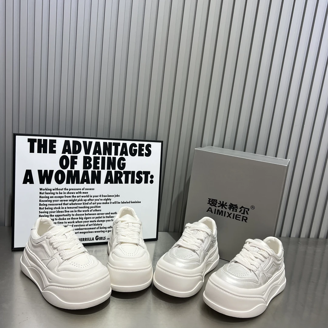 真皮厚底小白鞋女鞋2025新款大头面包鞋百搭增高休闲板鞋松糕单鞋