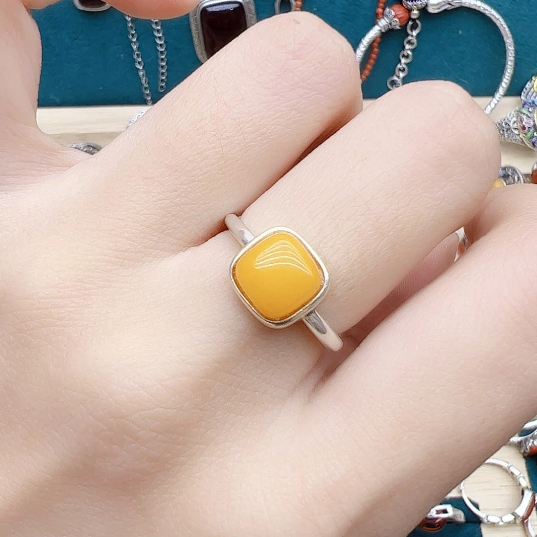 蜜蜡戒指银S925镶嵌天然蜜蜡