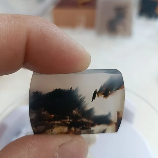 玛瑙/玉髓未镶嵌珠宝奇石