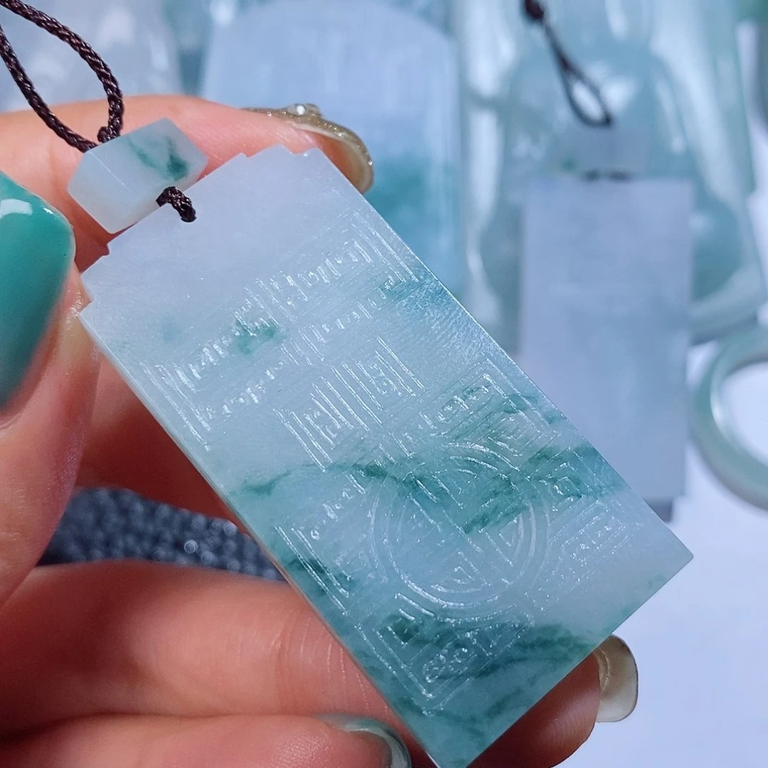 定制翡翠未镶嵌毛货付款后确认抛光