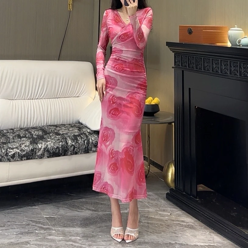 气质女人味轻奢V领长袖桃红玫瑰显瘦包身修身时尚百搭鱼尾连衣裙