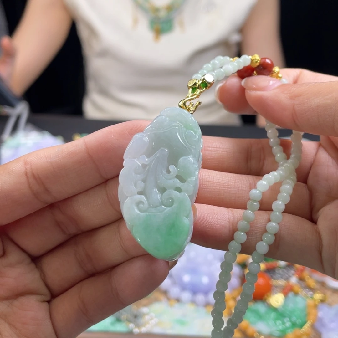 翡翠未镶嵌颈饰代编织