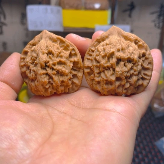 文玩核桃吊坠官帽