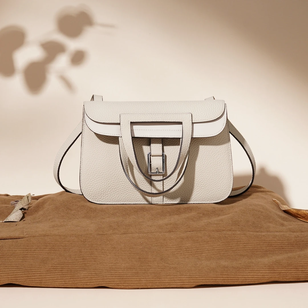 岩牛【小浩臻藏】新款马鞍包高品质女士斜挎包中号肩包YN3596