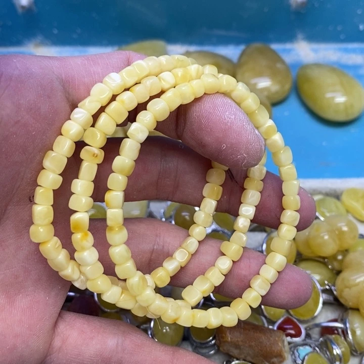 蜜蜡裸石未镶嵌多样性发货其一