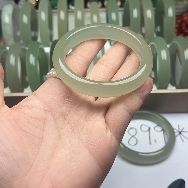 东陵石未镶嵌手镯