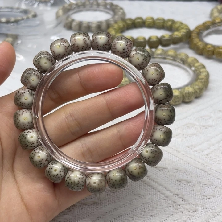 星月菩提吊坠卡11大眼睛无烟花5号