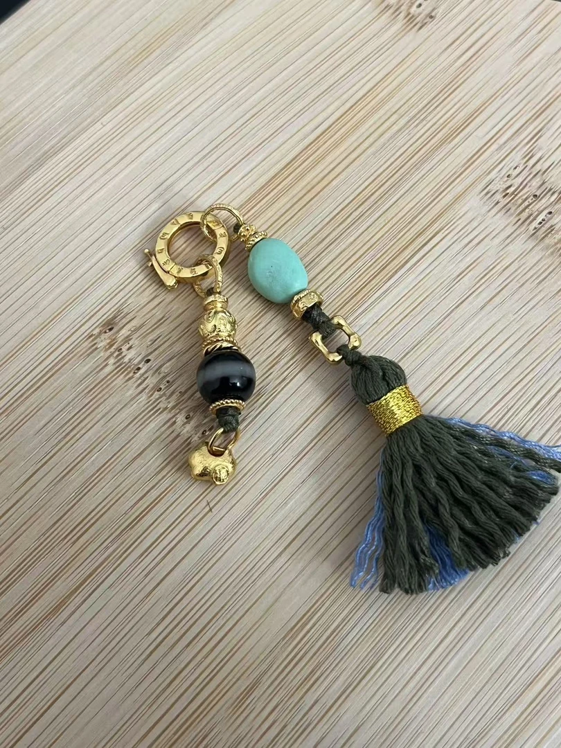 湖北天然绿松石吊坠
