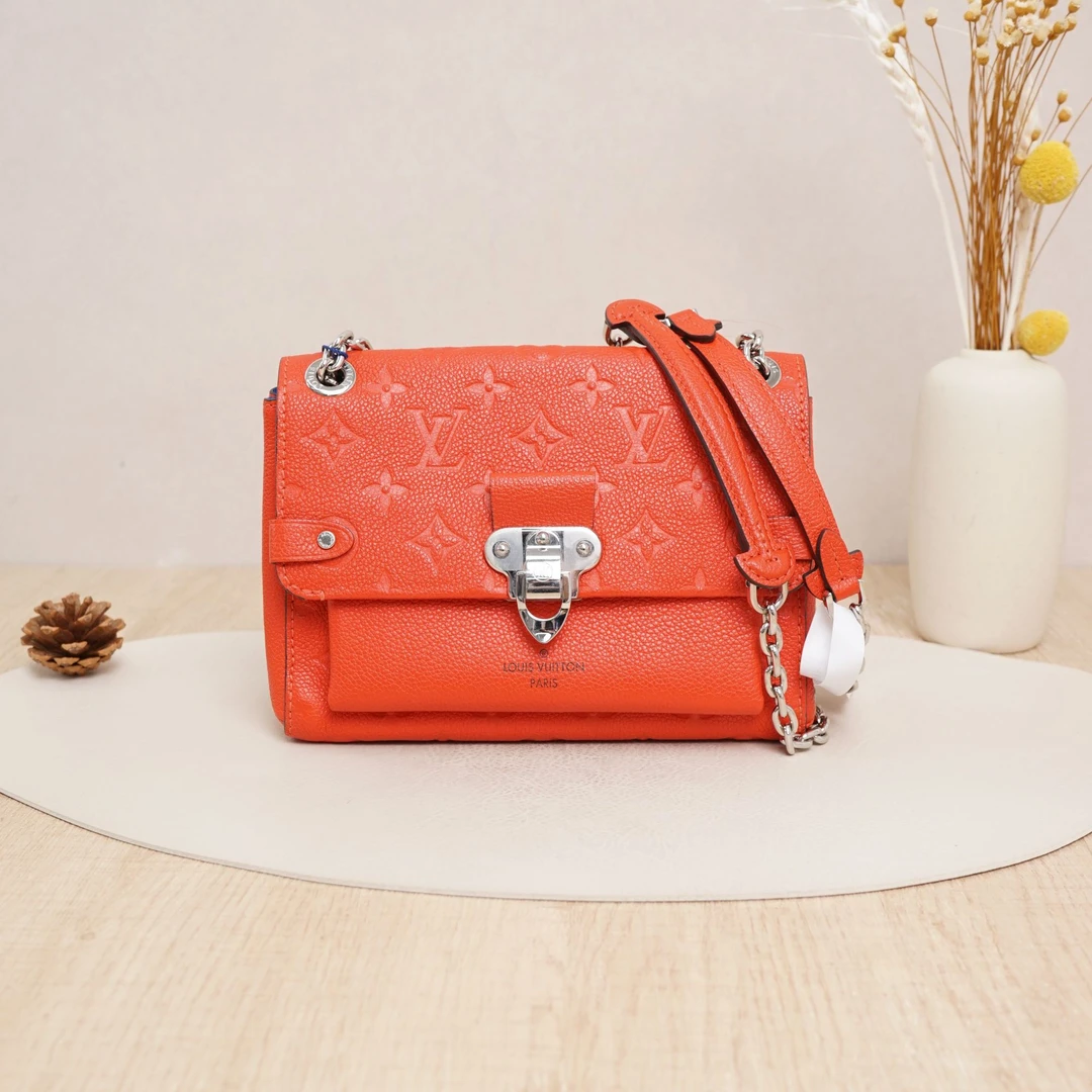 95新 LouisVuitton/路易威登 lv薇薇安小号红色牛皮/DS037593