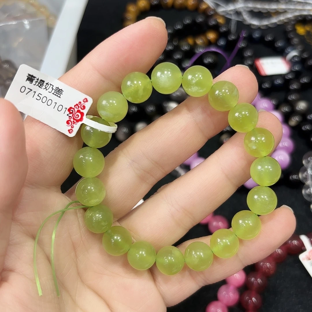 未镶嵌锂辉石无青