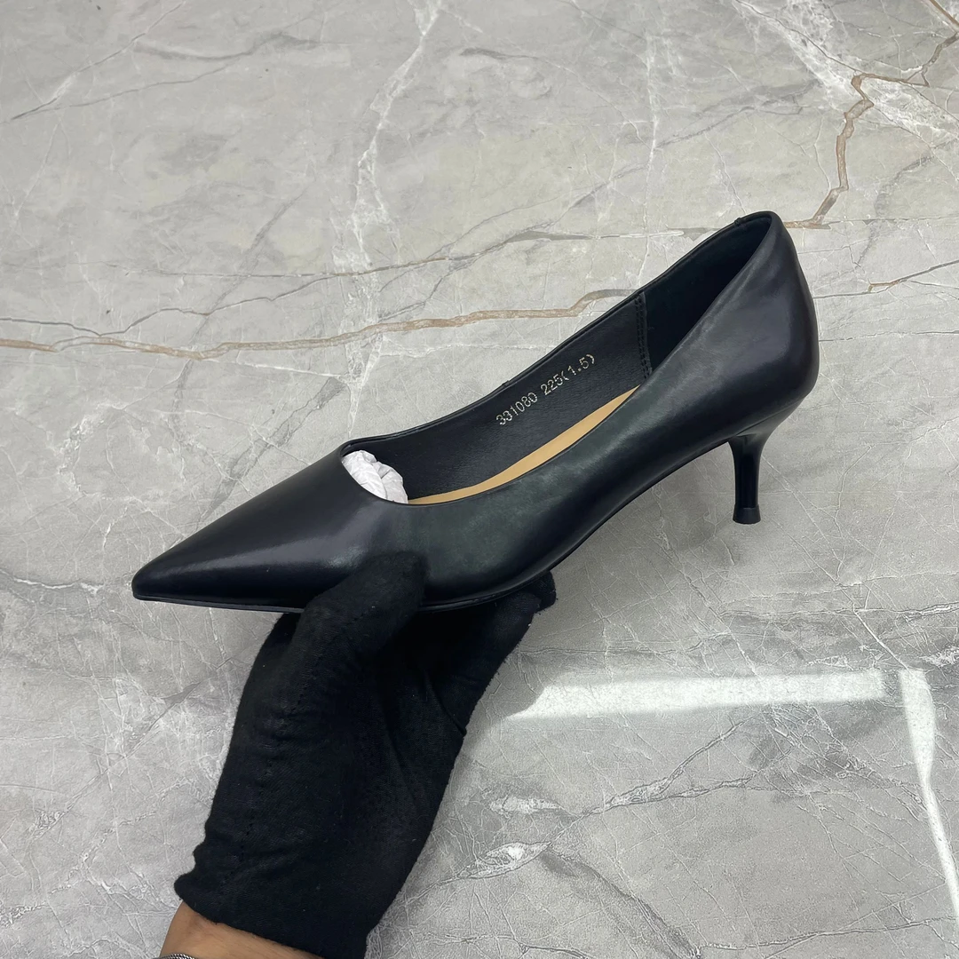 单鞋女（牛皮）31080 尖头高跟鞋（孤品）b区35码