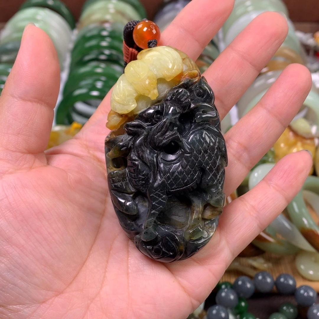 岫玉未镶嵌手把麒麟