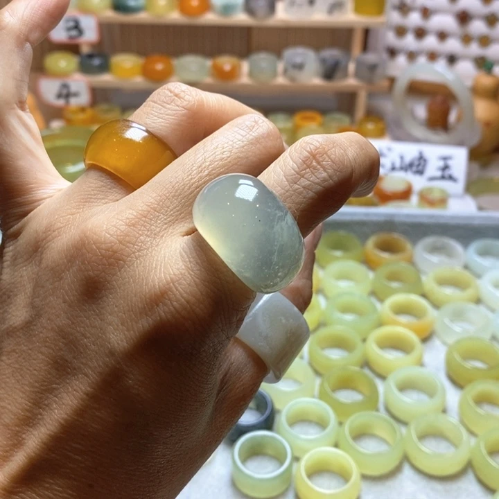 江***未镶嵌岫玉戒指岫玉精品指环港码 16