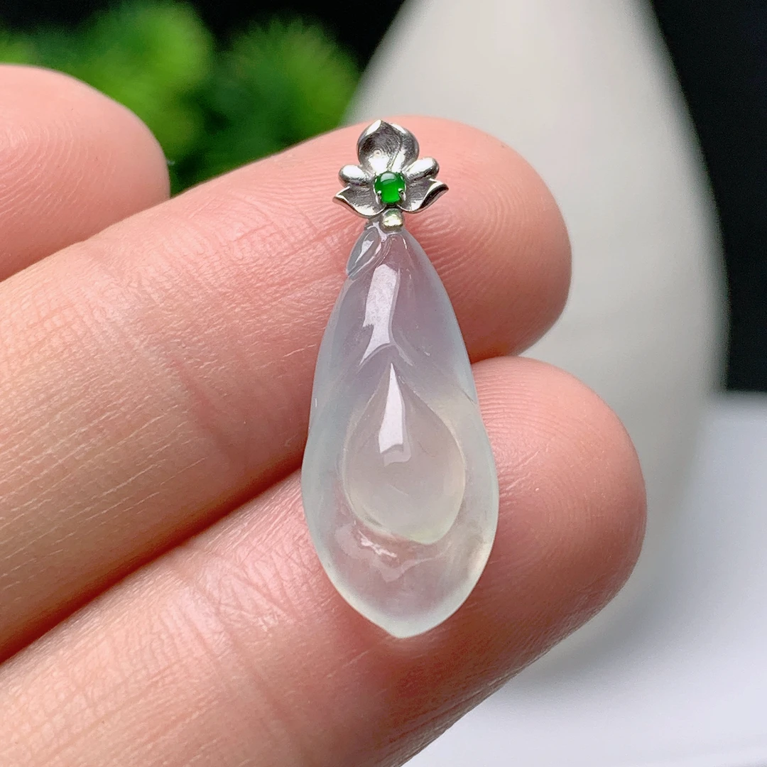 天然翡翠A货18k金镶嵌冰玉兰花吊坠250426 尺寸: 21.5*9.8*6.3